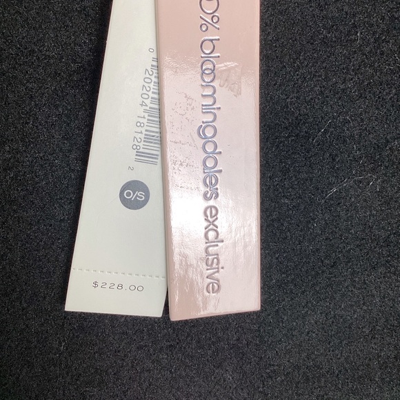 AQUA PONCHO BLACK - Picture 5 of 6